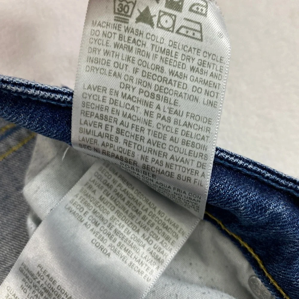 Levis jeans pocket waist